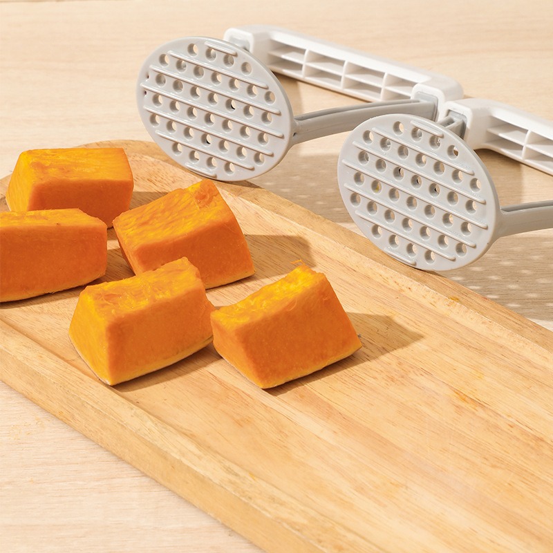 Baby Food With Sweet Potato - Machacador manual para purés de patatas,